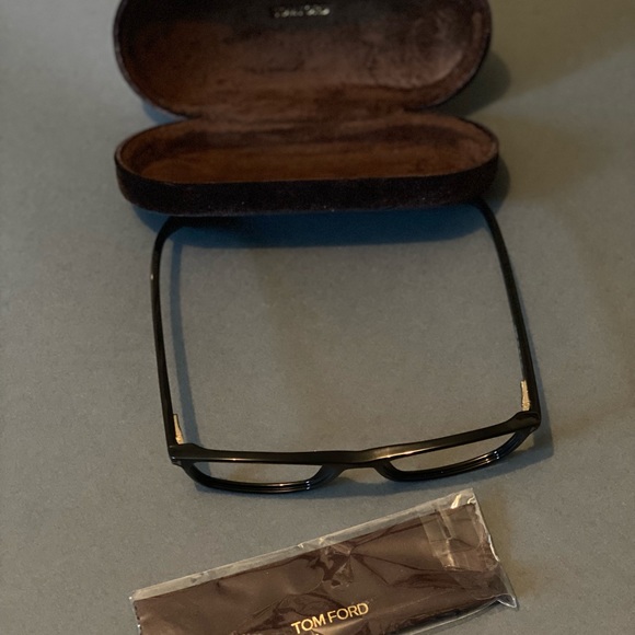 TOM FORD reading frames - Picture 5 of 9